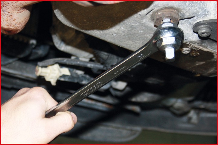 6 outils pour bouchons vidange