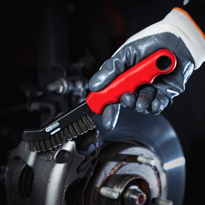 Brosse acier fine pour étrier