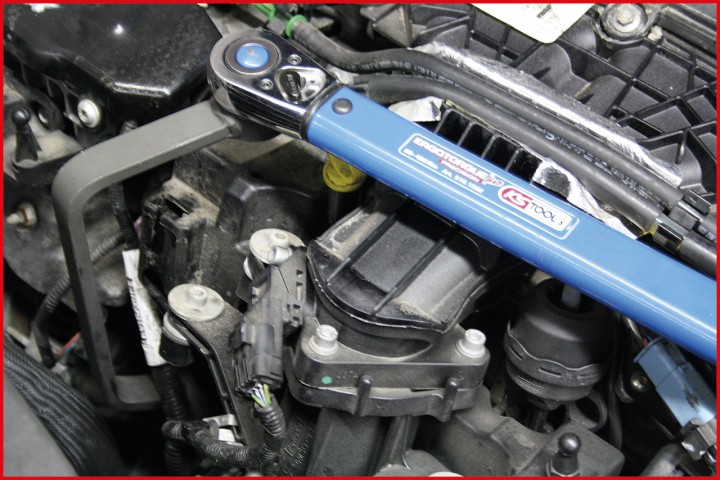 Clé filtre huile Ford TDCI 2L