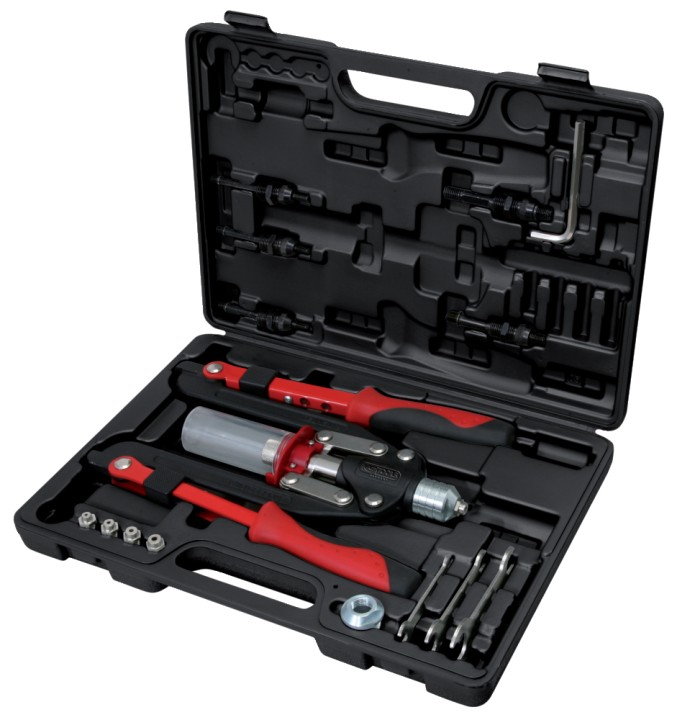 Coffret pince rivets + écrous