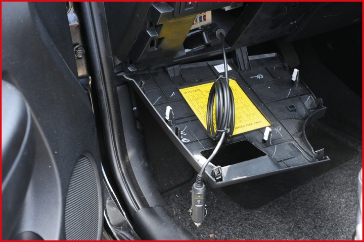 Cordon maintien tension bord