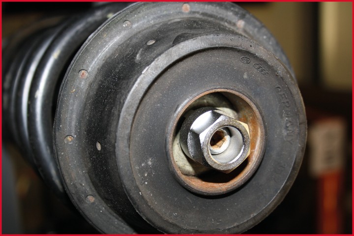 Ecrou à ergot, 14mm MB W203