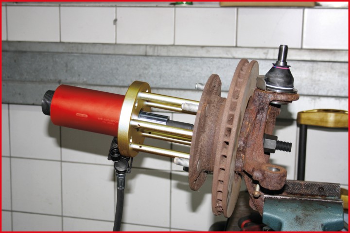 Outils-roulements roue avant