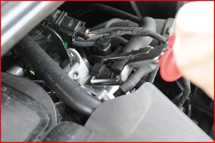 Pince pour durite de carburant
