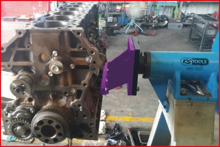 Plaque fix moteur Isuzu (6HK1)