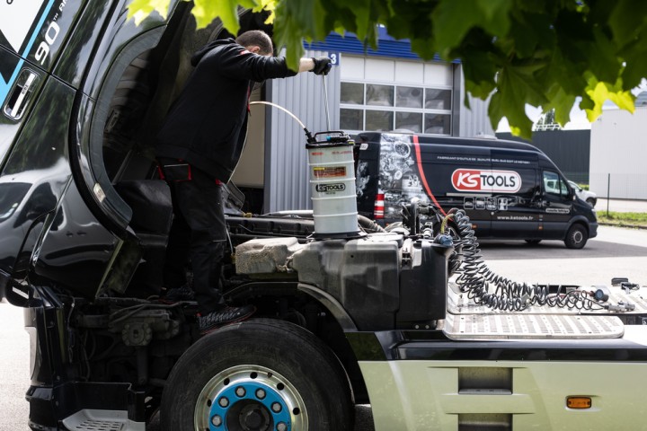 Pompe aspiration par vide 9,5L