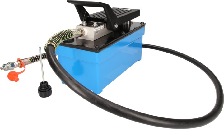 Pompe hydro-pneumatique à pied