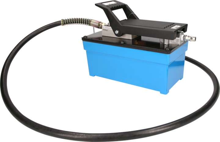 Pompe hydro-pneumatique à pied