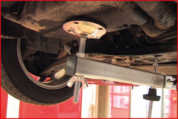 Traverse support moteur/boite