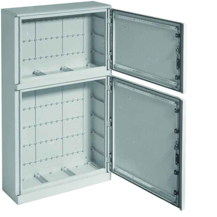 Coffret polyester porte pleine orion plus IP65 IK08 1450x850x300mm Gris clair