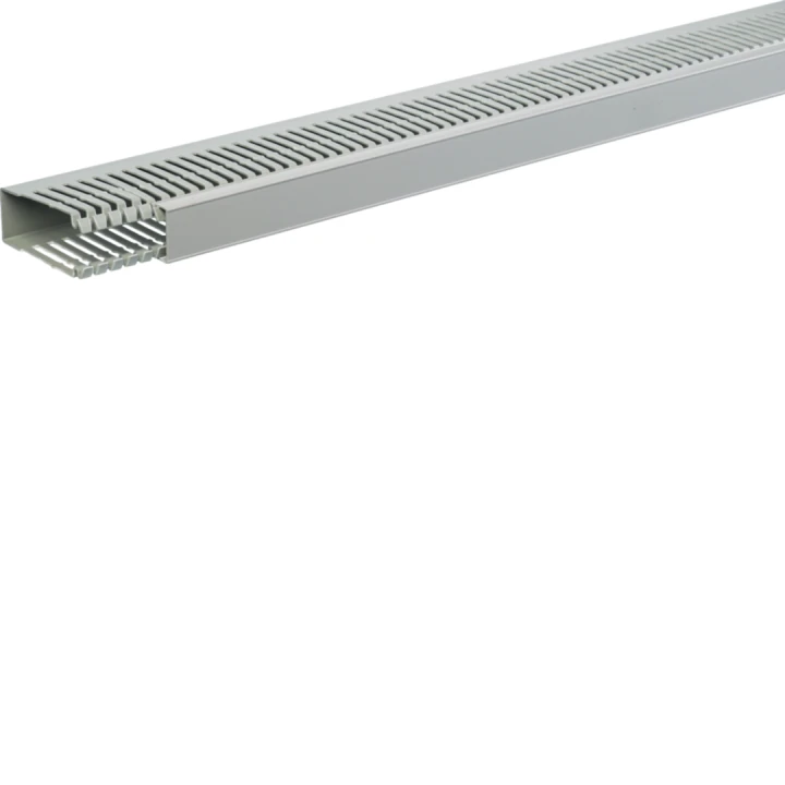 Goulotte de câblage horizontale avec couvercle 80x30x629mm pour série quadro