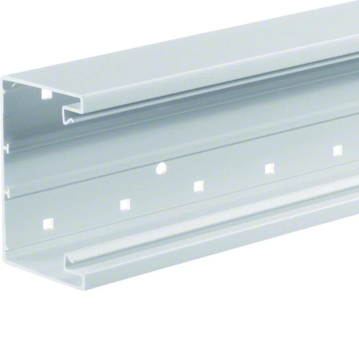 Socle goulotte BRP IP 40 IK 07 p 65mm h 100mm PVC rigide RAL 9010 blanc paloma