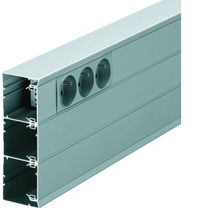Socle goulotte d'installation queraz GBA 50x130 mm 3 compartiments Alu Anodisé