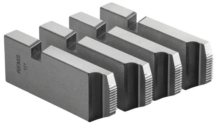 Peignes M 10, jeu