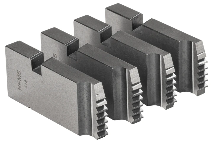 Peignes M 30, jeu